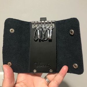 Vaschy Black Leather 6 Key Holder Double Snap Closure